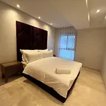 Les Joyeux Luxury Suites & Appart